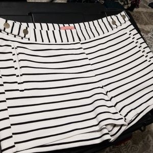 Cisono Shorts